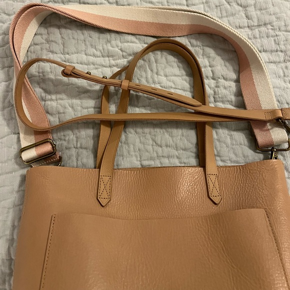 Madewell Medium Leather Transport Tote - Picture 10 of 10